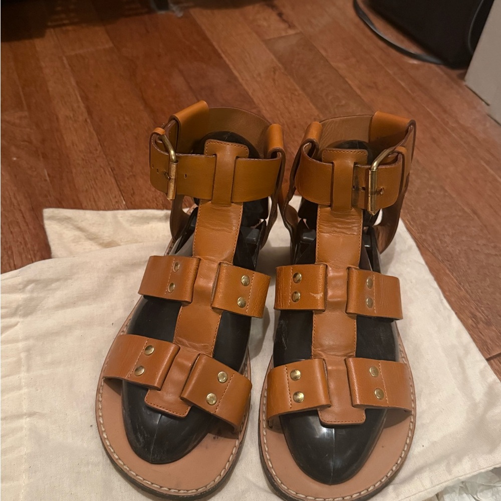 Chloe brown/tan leather gladiator sandals size 39